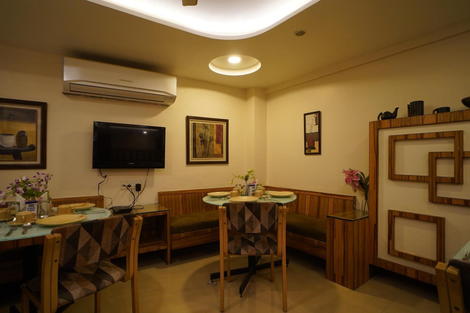 Hotel Gk Palace Bhopal Exterior photo