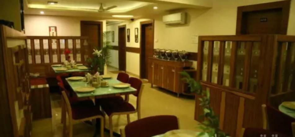 Hotel Gk Palace Bhopal Exterior photo